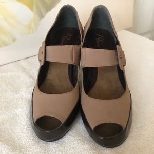 A2 by AEROSOLES Open toe Heels
